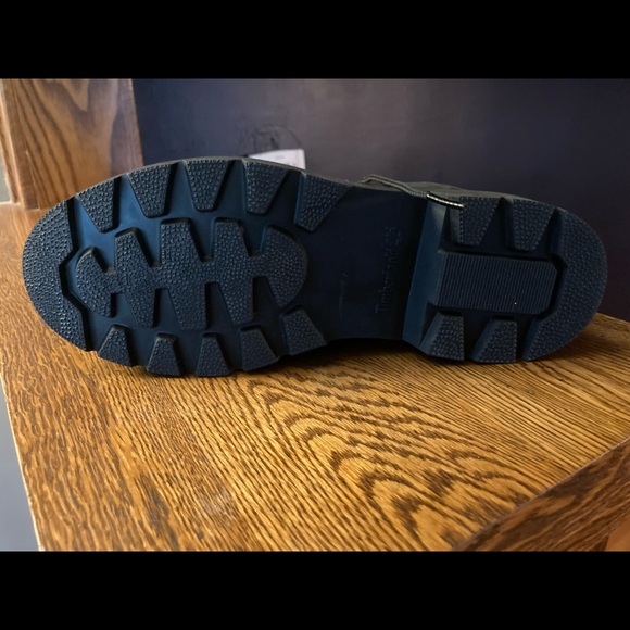 Black Timberland LEFT BOOT ONLY - Picture 3 of 4